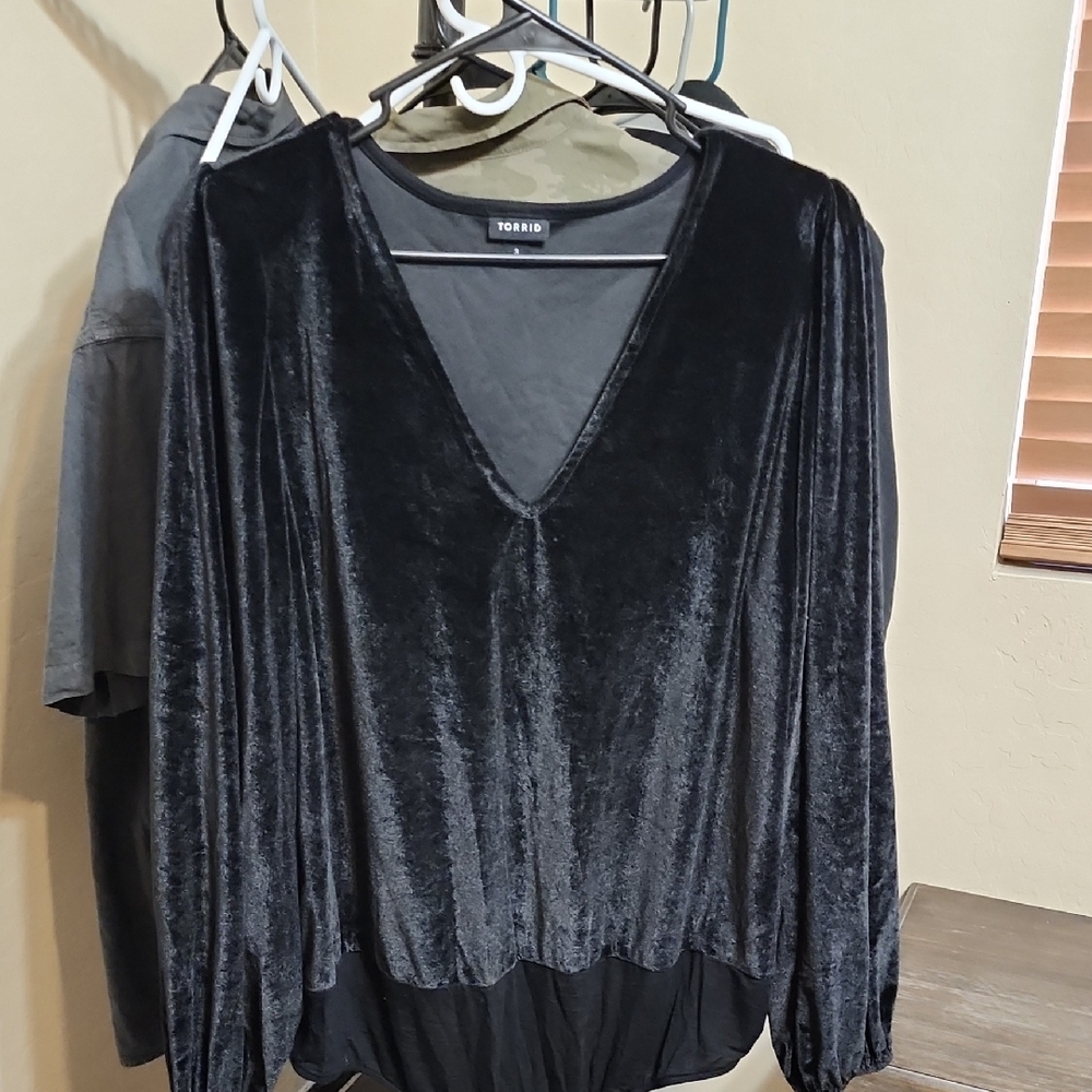 Torrid Black Velvet Women's Top